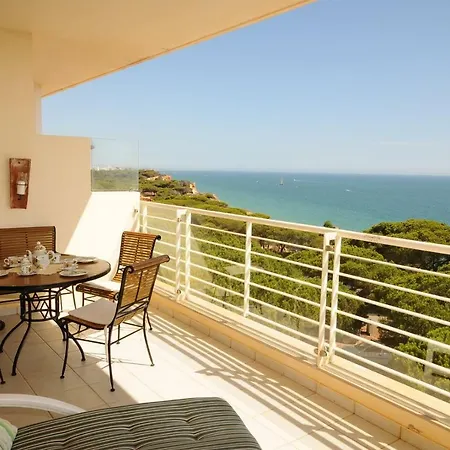 Panoramic, Striking Seaviews, 2 Bedroom,2 Bathroom, Pool, Seafront Apartment. * Albufeira