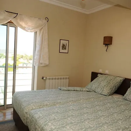 Panoramic, Striking Seaviews, 2 Bedroom,2 Bathroom, Pool, Seafront Apartment. 알부페이라